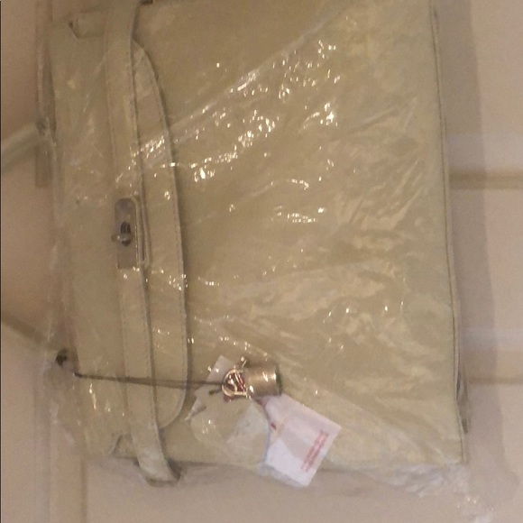 regina Handbags - Handbag